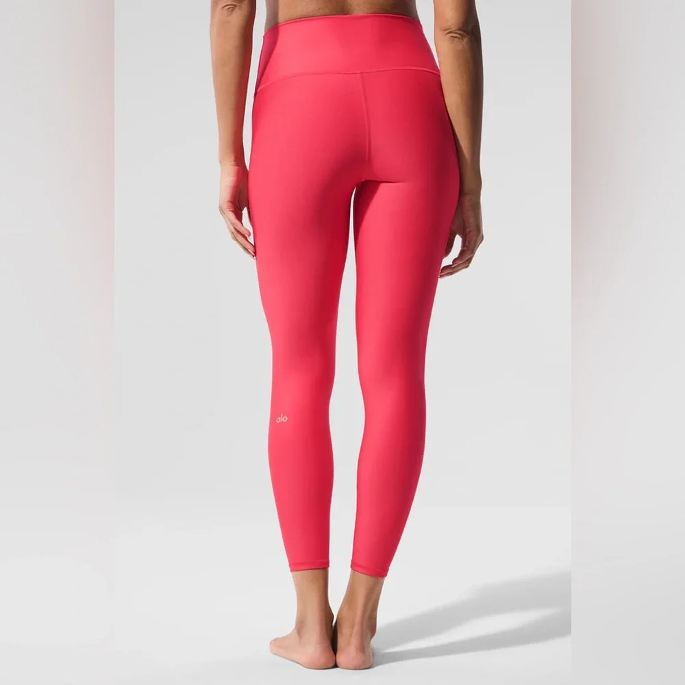 ALO YOGA | ✨NEW✨ 7/8 High-Waist Airlift Legging in Candy Red